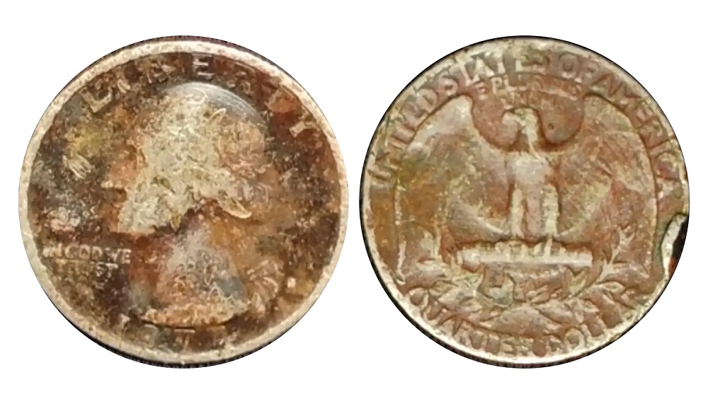 Comparison of normal 1974-D quarter and a wrong planchet error showing size and color difference